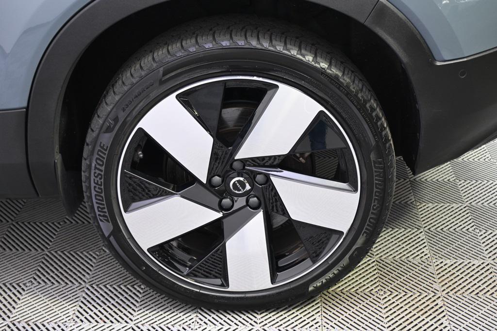 used 2023 Volvo C40 Recharge Pure Electric car, priced at $27,600