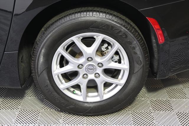 used 2023 Chrysler Pacifica car, priced at $23,498