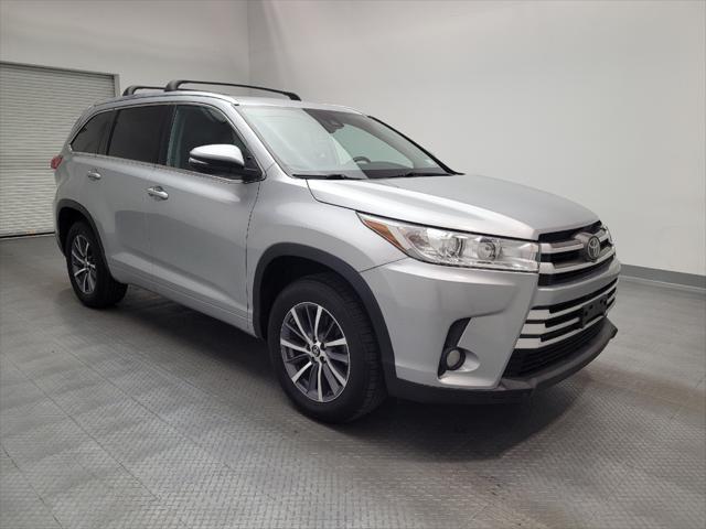 used 2018 Toyota Highlander car, priced at $23,995