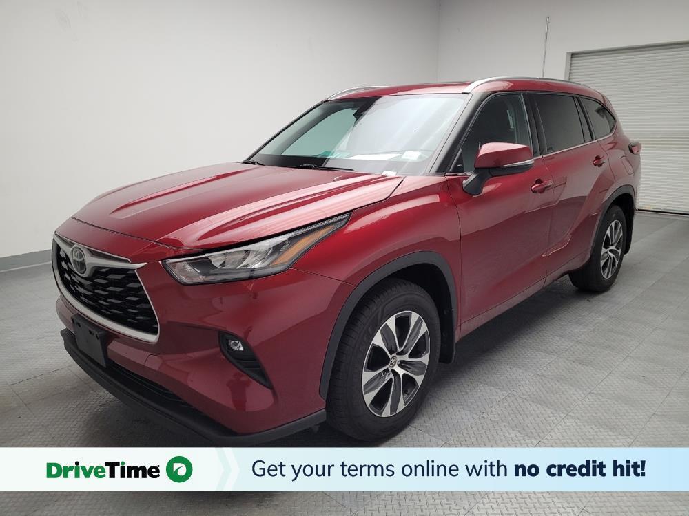 used 2020 Toyota Highlander car, priced at $25,895