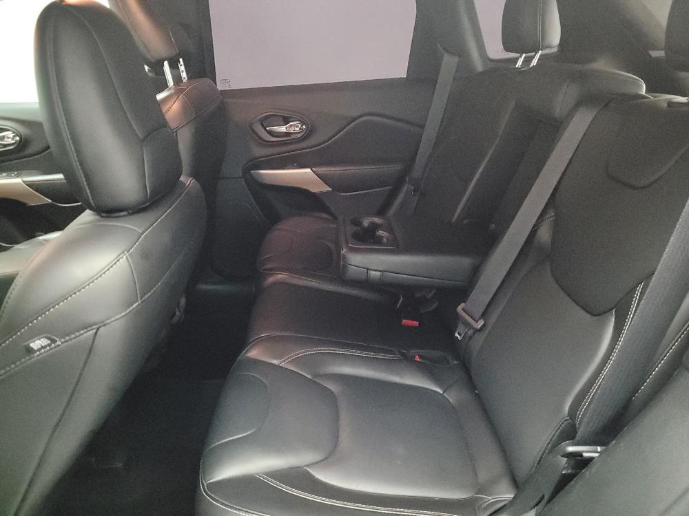 used 2018 Jeep Cherokee car, priced at $15,995