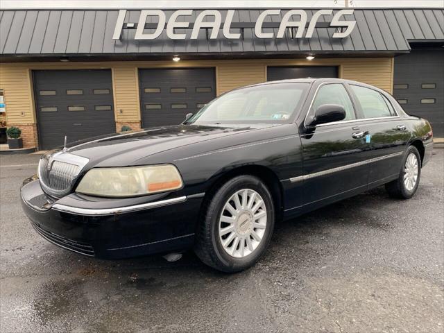 used 2005 Lincoln Town Car car, priced at $7,750