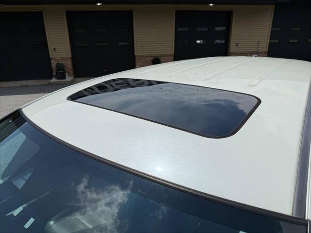 used 2015 Honda Odyssey car, priced at $13,990
