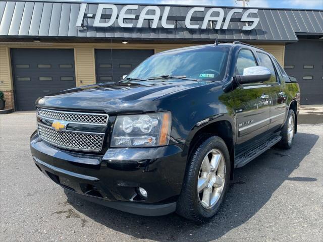 used 2010 Chevrolet Avalanche car, priced at $14,490
