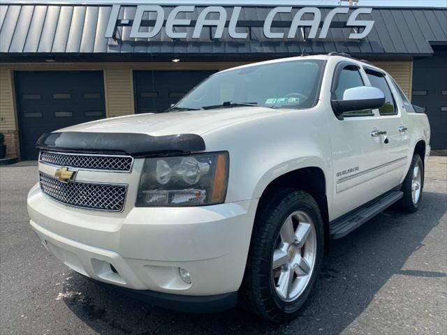 used 2011 Chevrolet Avalanche car, priced at $18,990