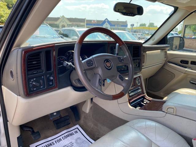 used 2006 Cadillac Escalade ESV car, priced at $7,990