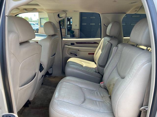 used 2006 Cadillac Escalade ESV car, priced at $7,990