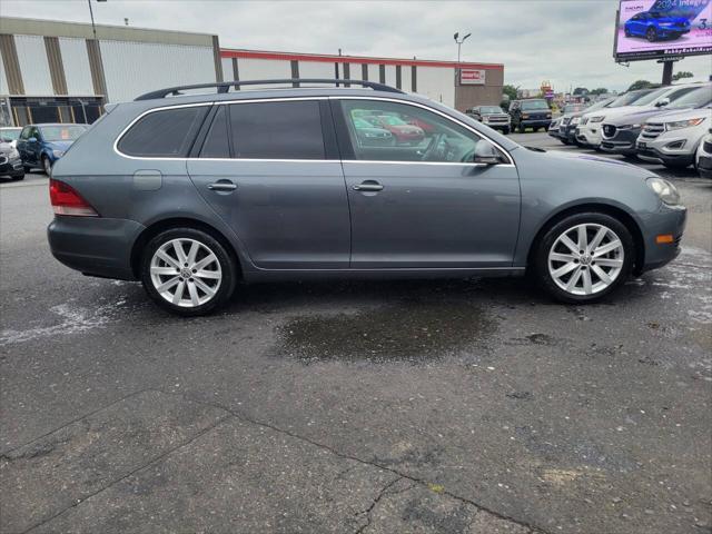 used 2013 Volkswagen Jetta SportWagen car, priced at $10,990