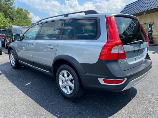 used 2008 Volvo XC70 car, priced at $13,990