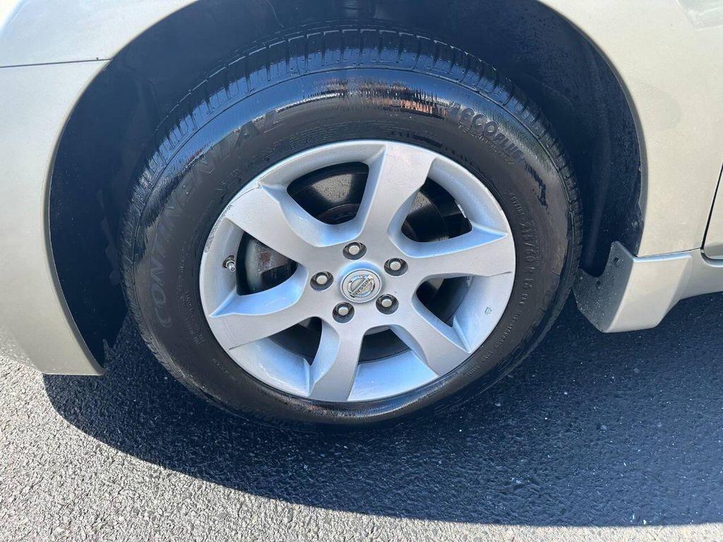 used 2009 Nissan Altima car, priced at $6,500