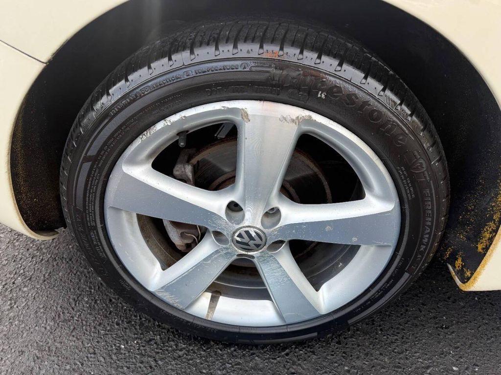 used 2007 Volkswagen New Beetle car, priced at $5,990