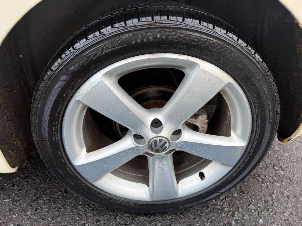 used 2007 Volkswagen New Beetle car, priced at $5,990