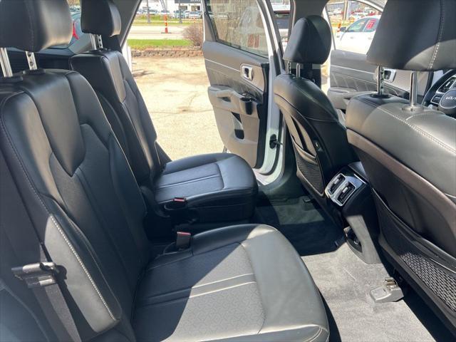 used 2022 Kia Sorento car, priced at $31,000