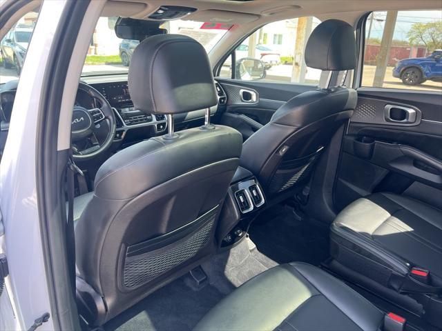 used 2022 Kia Sorento car, priced at $31,000