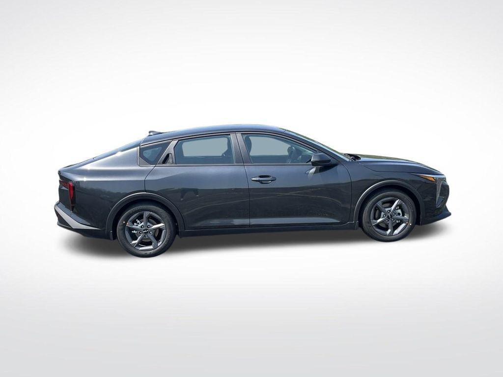 new 2025 Kia K4 car, priced at $23,337