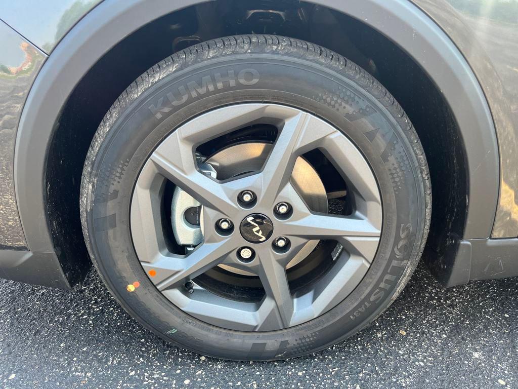 new 2025 Kia K4 car, priced at $23,337