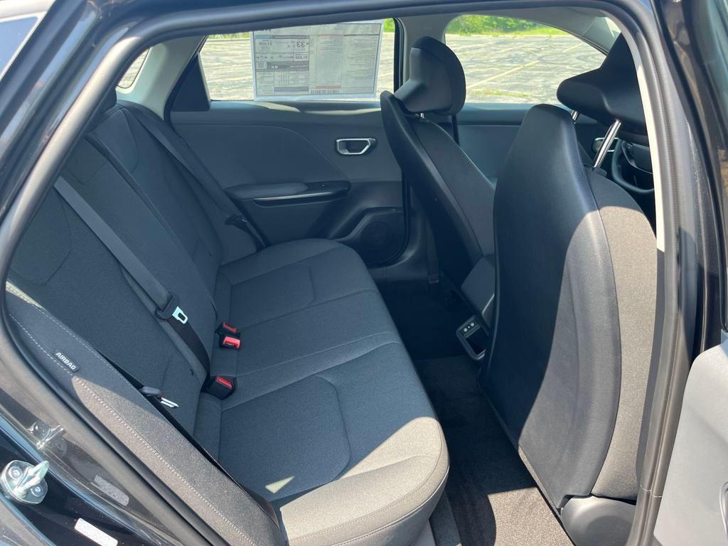 new 2025 Kia K4 car, priced at $23,337