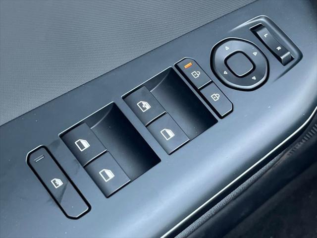 new 2025 Kia K4 car, priced at $23,343