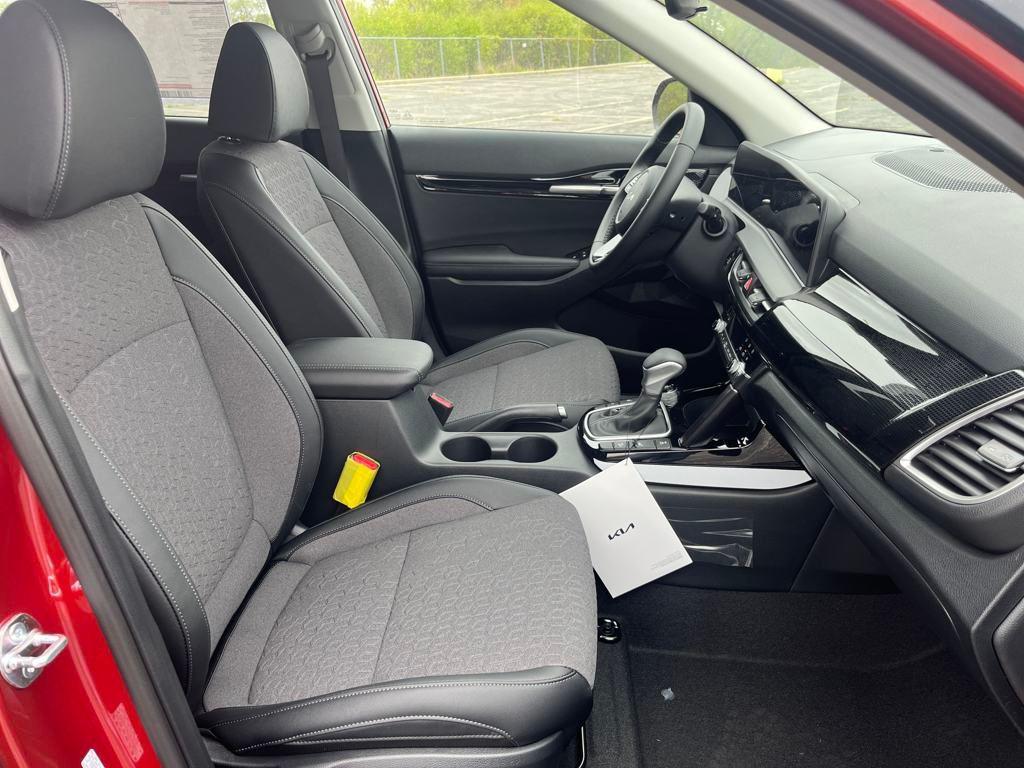 new 2025 Kia Seltos car, priced at $25,893