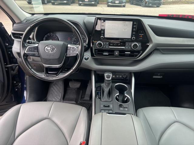 used 2021 Toyota Highlander car, priced at $35,908