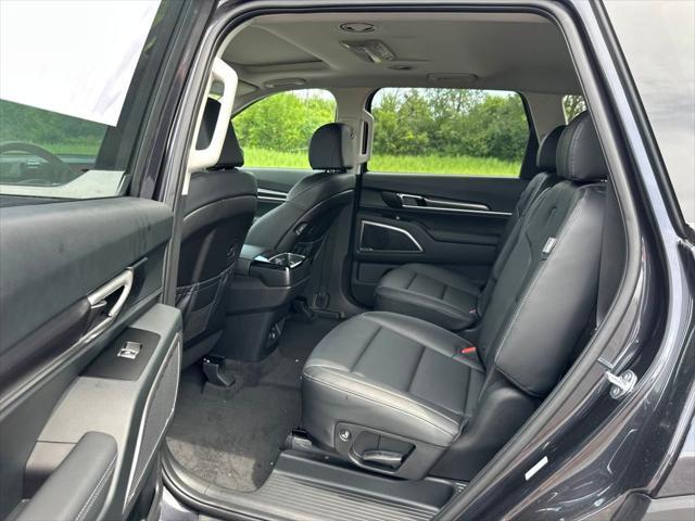 new 2025 Kia Telluride car, priced at $41,401