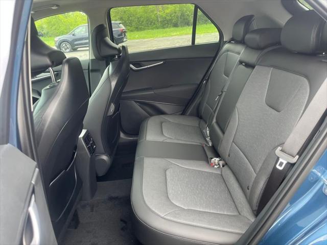 new 2025 Kia Niro car, priced at $33,468