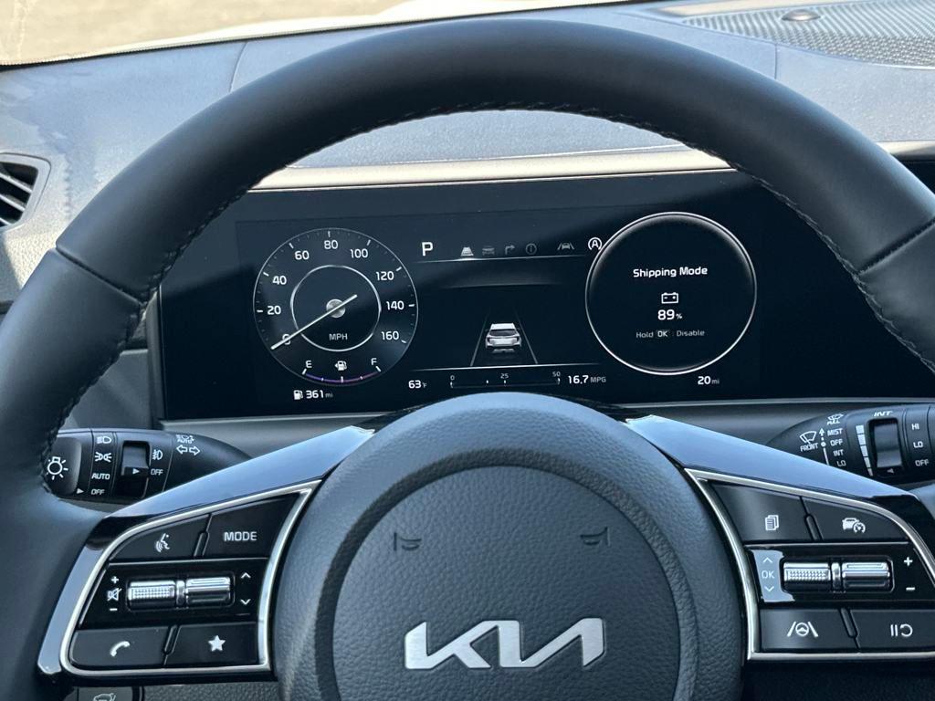 new 2025 Kia Seltos car, priced at $28,372