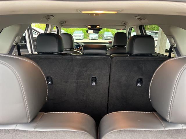 used 2024 Kia Sorento car, priced at $33,999