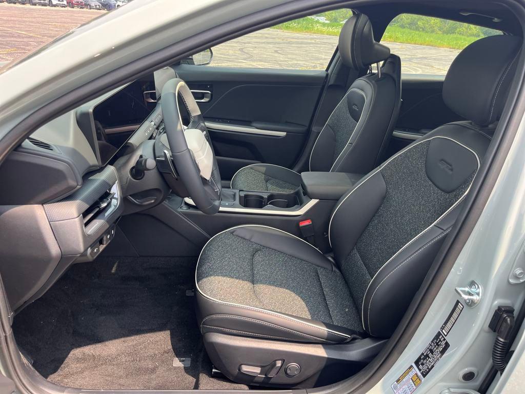 new 2025 Kia K4 car, priced at $25,902