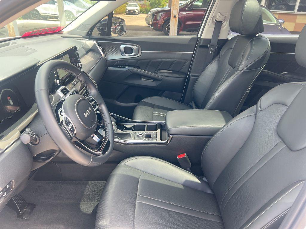 used 2023 Kia Sorento car, priced at $34,499