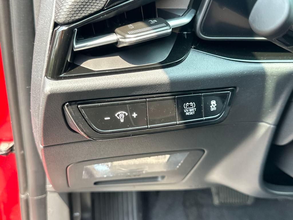 new 2025 Kia Niro car, priced at $30,623