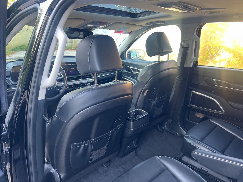 used 2024 Kia Telluride car, priced at $37,837