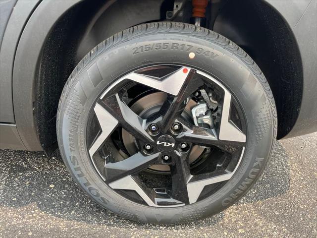 new 2025 Kia Seltos car, priced at $27,018