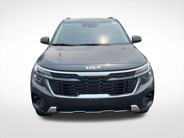 new 2025 Kia Seltos car, priced at $27,018