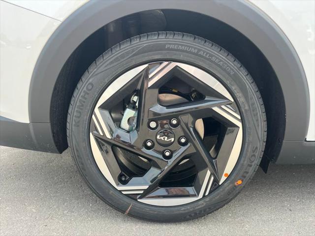 new 2025 Kia K4 car, priced at $24,357