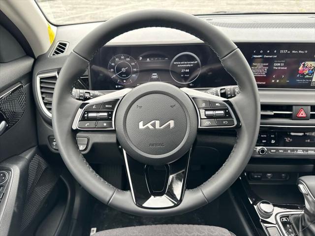 new 2025 Kia Seltos car, priced at $29,928