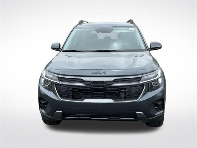 new 2025 Kia Seltos car, priced at $29,928