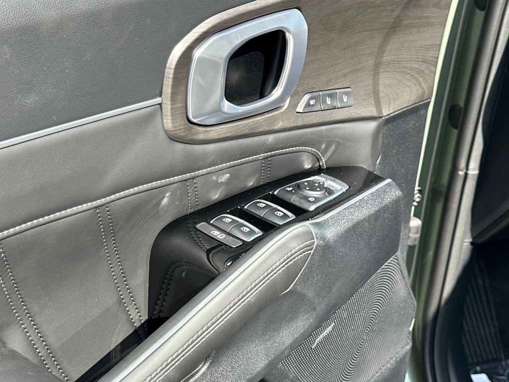 new 2026 Kia Sorento car, priced at $45,857