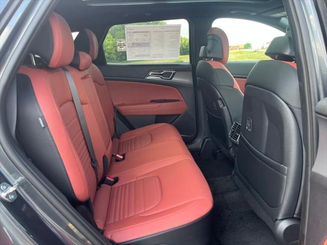 new 2025 Kia Sportage Hybrid car, priced at $37,177