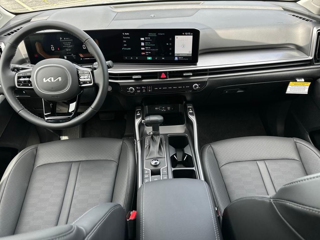 new 2025 Kia Sorento car, priced at $35,331