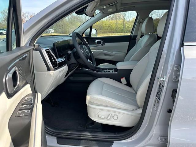 new 2025 Kia Sorento car, priced at $36,885