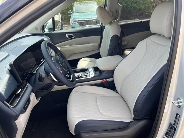 new 2025 Kia Carnival Hybrid car, priced at $43,576