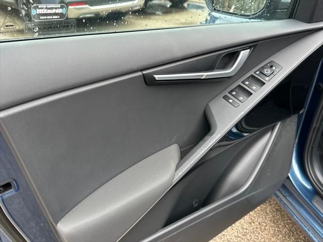 new 2025 Kia Niro car, priced at $30,588