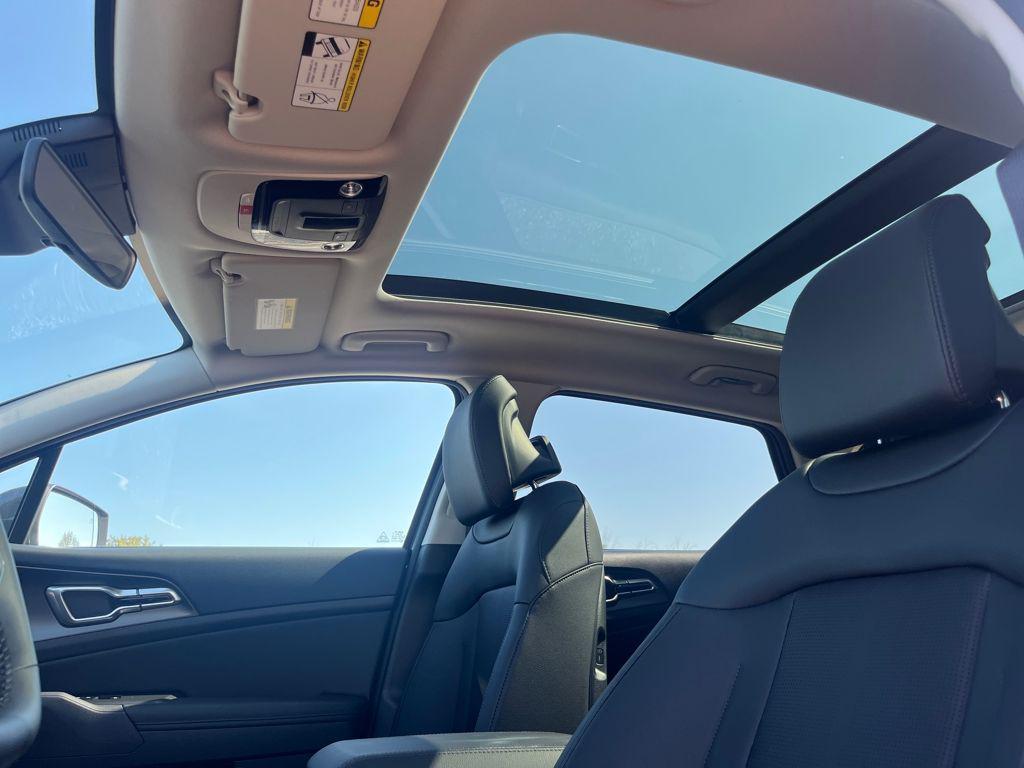 new 2026 Kia Sportage Hybrid car, priced at $34,694