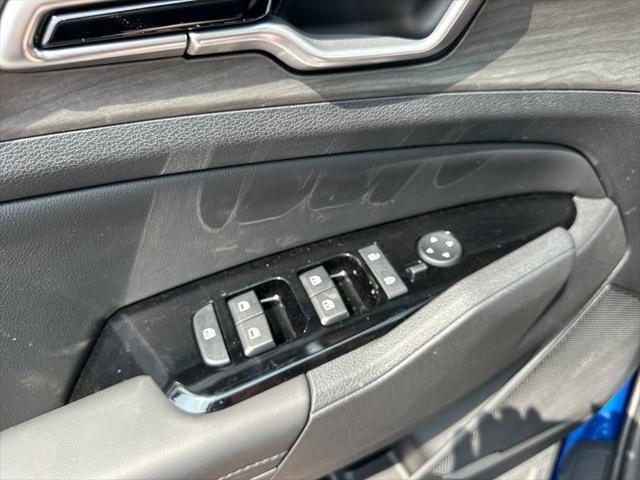 new 2025 Kia Sportage car, priced at $33,916