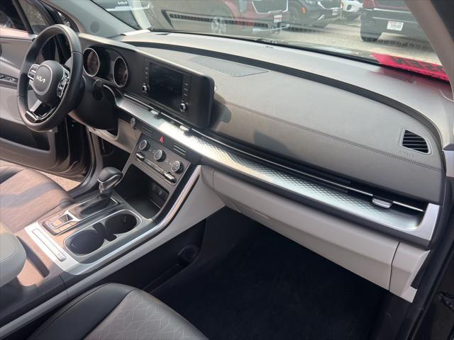 used 2024 Kia Carnival car, priced at $36,564
