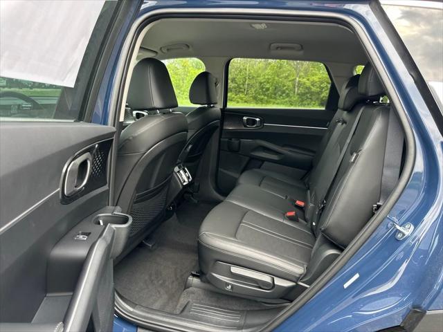 new 2025 Kia Sorento car, priced at $36,849