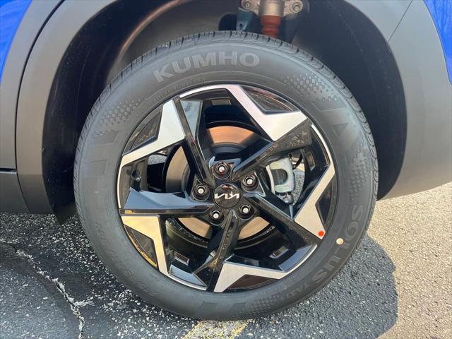 new 2025 Kia Seltos car, priced at $27,018