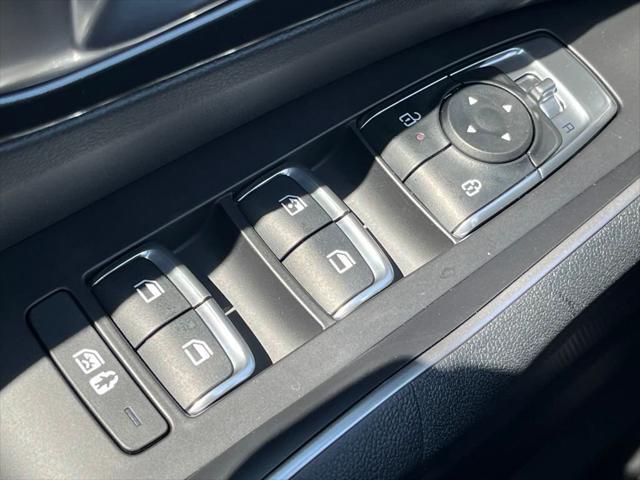 new 2025 Kia Sorento car, priced at $36,761