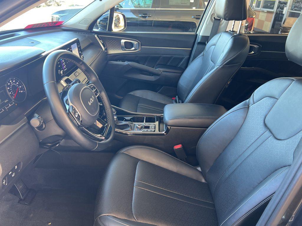 used 2022 Kia Sorento car, priced at $33,602